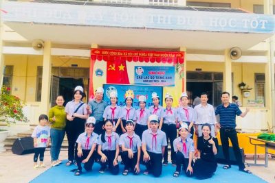 TỔ CHỨC SINH HOẠT CÂU LẠC BỘ TIẾNG ANH NĂM HỌC 2023-2024