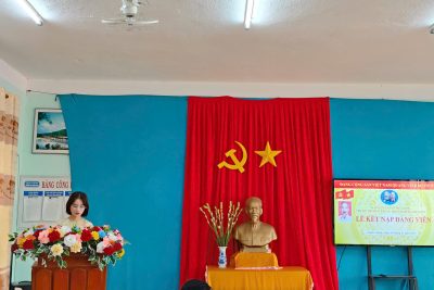 LỄ KẾT NẠP ĐẢNG VIÊN VÀ SINH HOẠT CHI BỘ ĐỊNH KỲ THÁNG 11 NĂM 2025